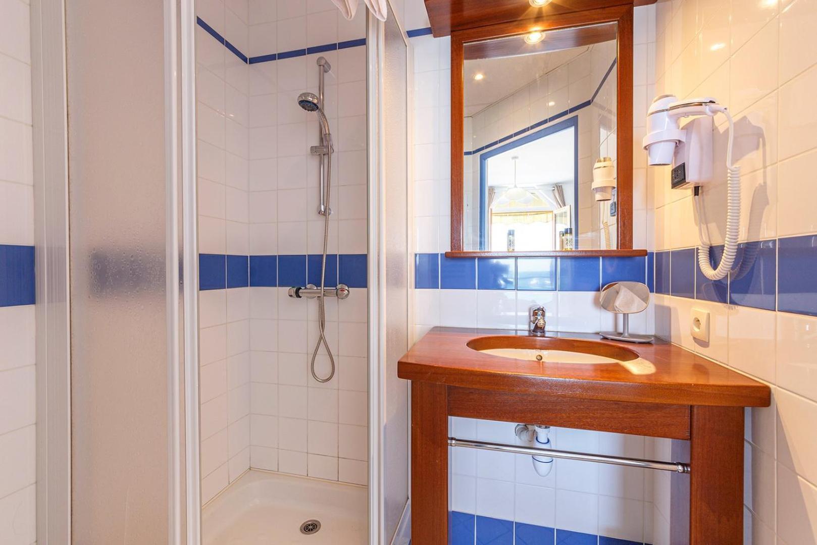 Les Pieds Dans L'Eau - Appartment 1 - Vue Mer Cancale Extérieur photo